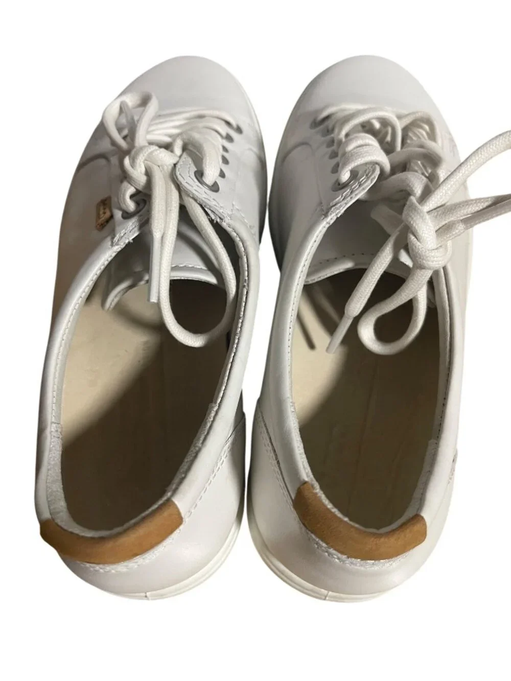 Ecco Womens Soft 7 White Leather LaceUp Sneakers Size 6-6.5 EU 37 Casual Comfort